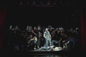 E il pubblico applaude. Pagliacci e Cavalleria fanno il pieno, di posti e di consensi